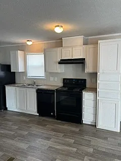 35 - 35 PLZA — Photo 2