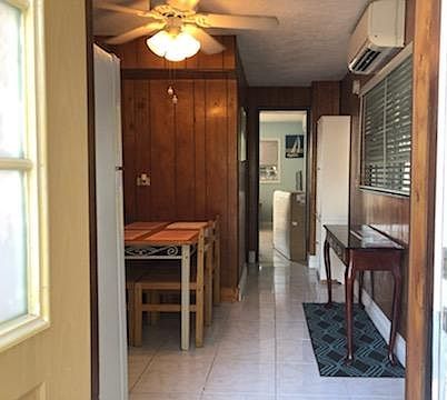 Hallway - Dining room