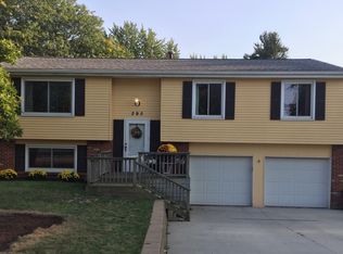 295 Southwood Dr, Perrysburg, OH 43551