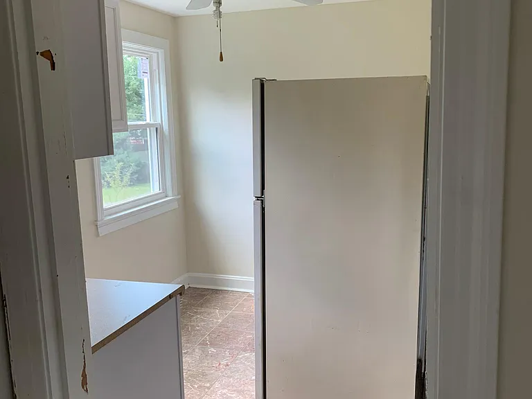 1116 Springview Dr — Photo 3