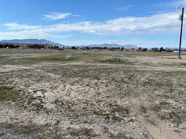 1000 E Hiawatha St, Pahrump, NV 89048