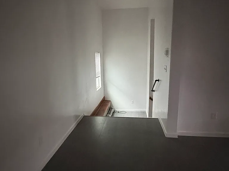 1223 W Leigh St #C — Photo 7