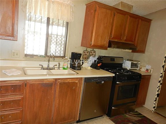 3rd image of 6440 Bamboo Ct