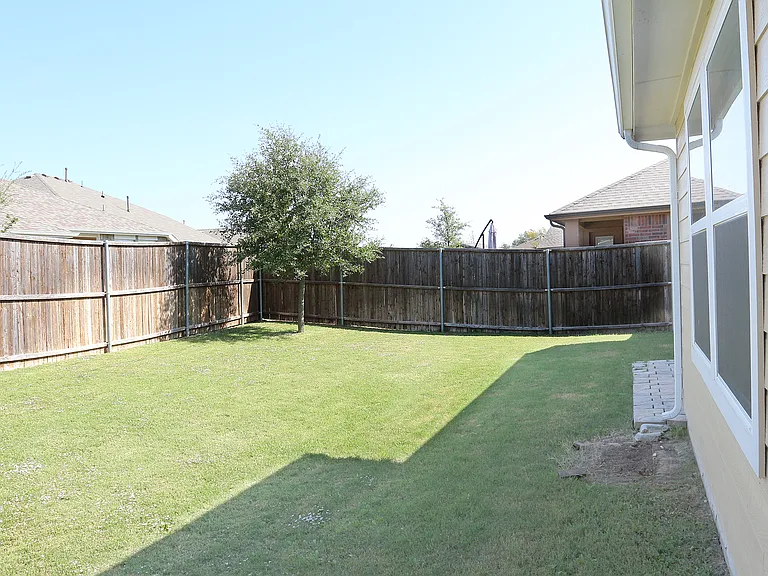 1108 Kingston Ct — Photo 25