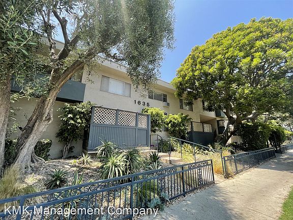 4th image of 1635 Stoner Ave APT 6