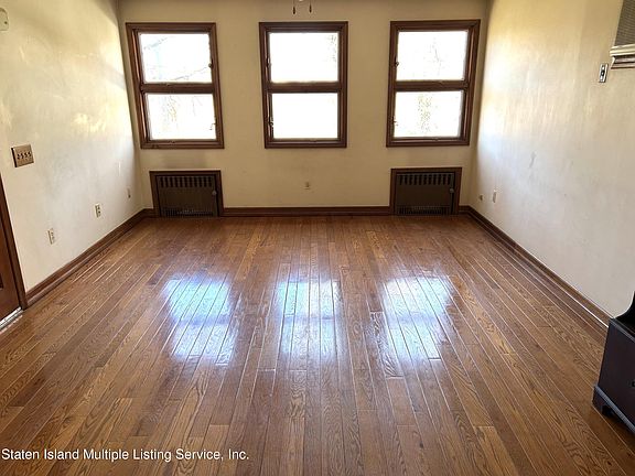 3rd image of 95 Cheshire Pl