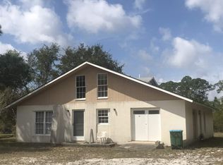 24 Bay Dr, Panacea, FL 32346