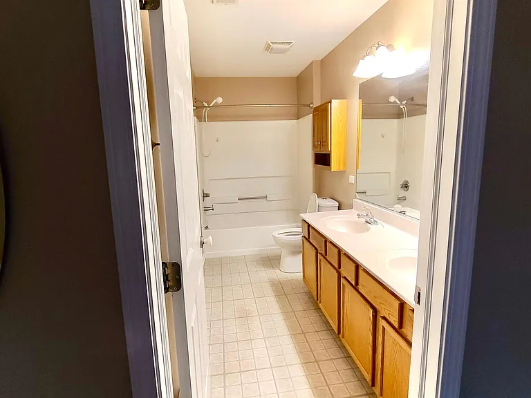 1982 Grandview Pl — Photo 11