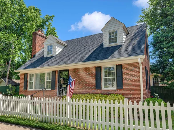 4 E Walnut St, Alexandria, VA 22301