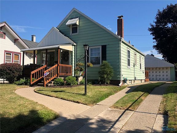 2nd image of 2756 131st St