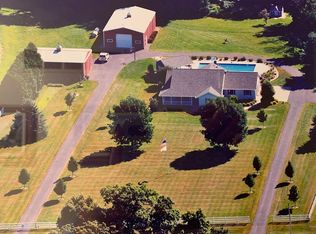 20271 Briar Bluff Rd, Coal Valley, IL 61240