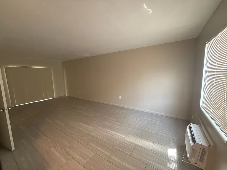 3619 Seminole Ave — Photo 25