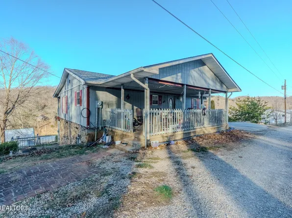 210 Last Lz Ln, Speedwell, TN 37870