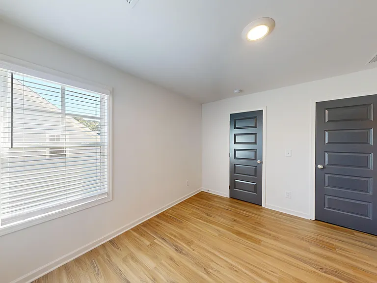 Quinn Residences at Dorchester Place — Photo 164