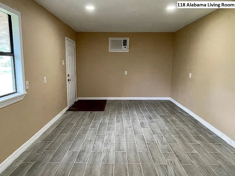 118 Alabama St — Photo 8