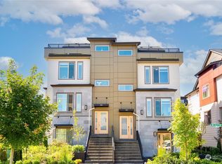 585 NE Ellis Dr, Issaquah, WA 98029