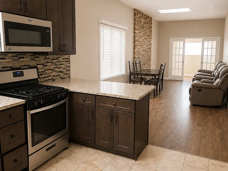 8443 S Green St — Photo 4