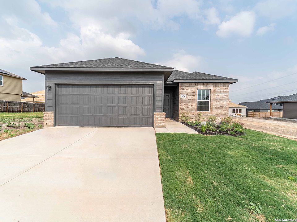 1st image of 2838 Davis Trace