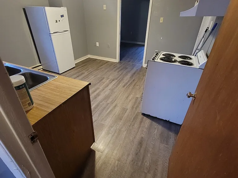 800 Washington Ave #5 — Photo 1