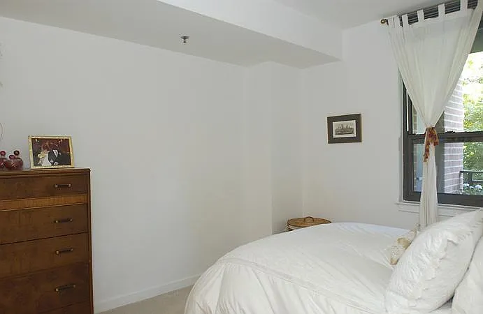 3883 Connecticut Ave NW — Photo 8