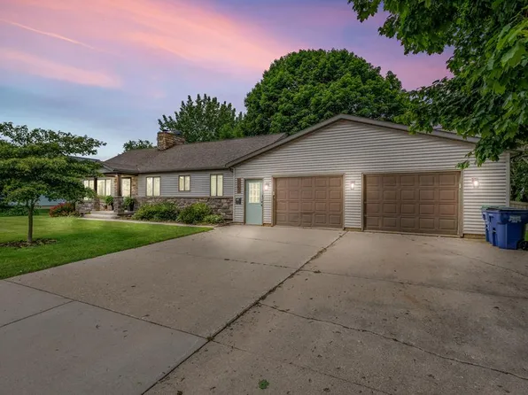 1103 1st St, Kewaunee, WI 54216