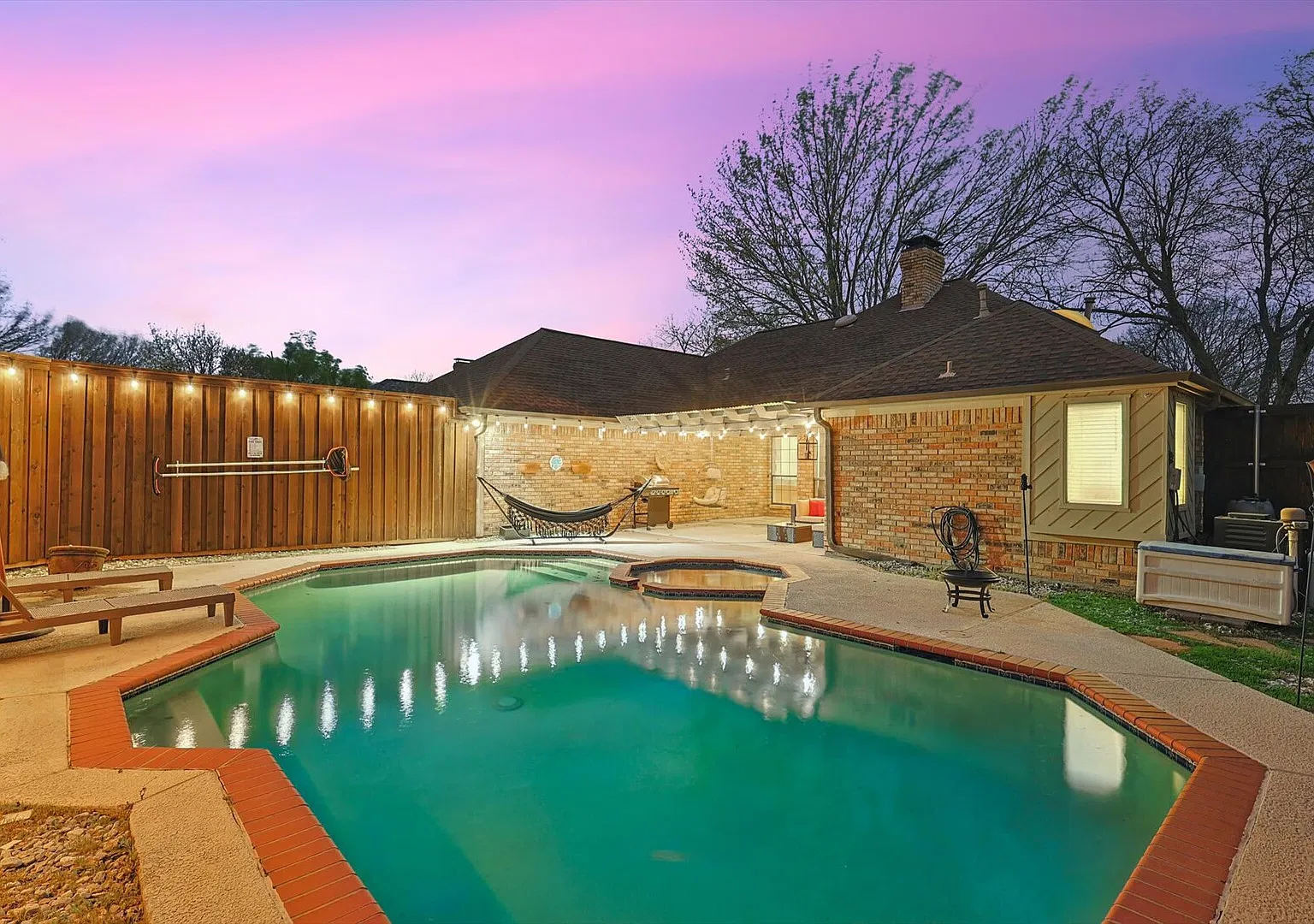 5BR DeSoto Home | Pool, Game Room & Theater — Photo 2