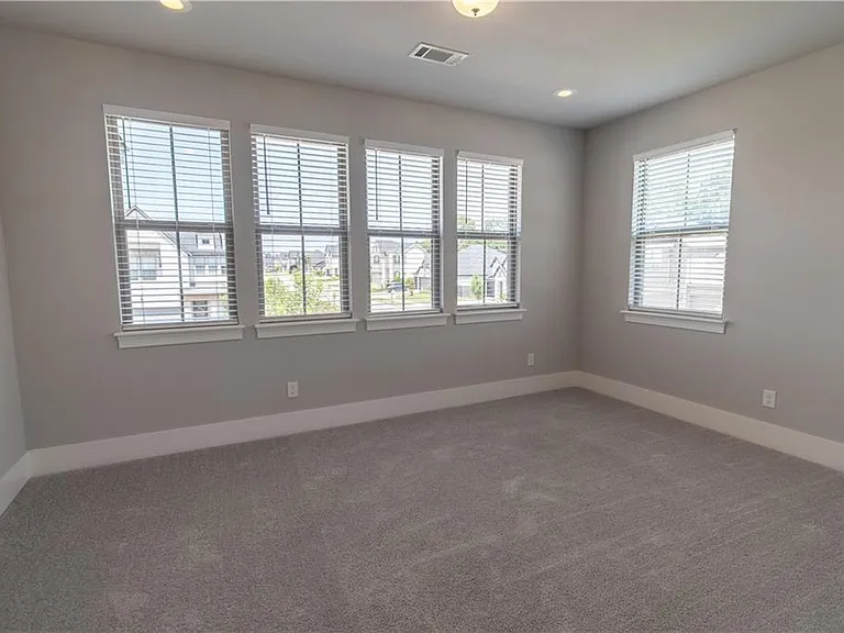 1431 Cave Stream Dr — Photo 12