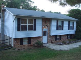 464 Ridge Rd, Westminster, MD 21157