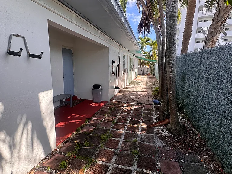 2900 N Ocean Blvd #1 — Photo 10