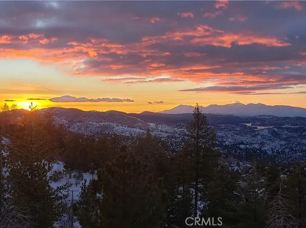 175 Trails End, Green Valley Lake, CA 92341