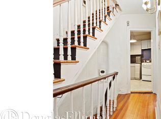 186 Hall St, Brooklyn, NY 11205