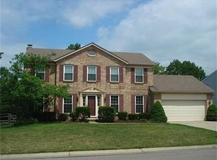 2424 Candlemakers Ln, Maineville, OH 45039