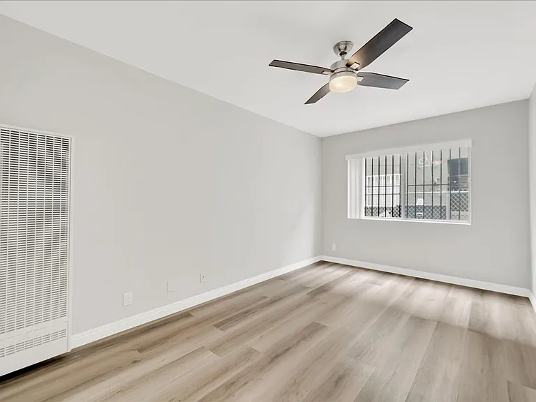 12761 Pacific Ave #4 — Photo 10
