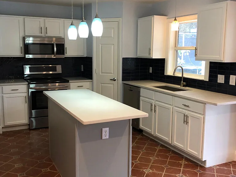 920 Vanderbilt Dr — Photo 21
