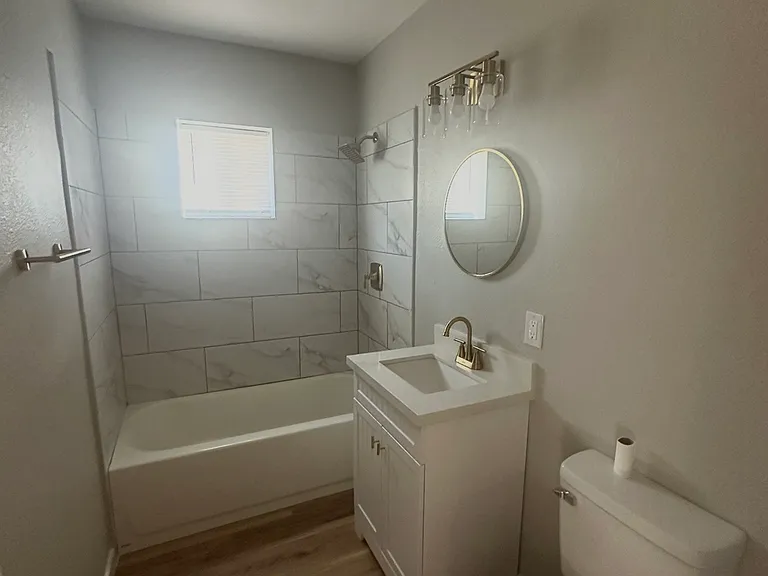 5608 S 16th Pl — Photo 5
