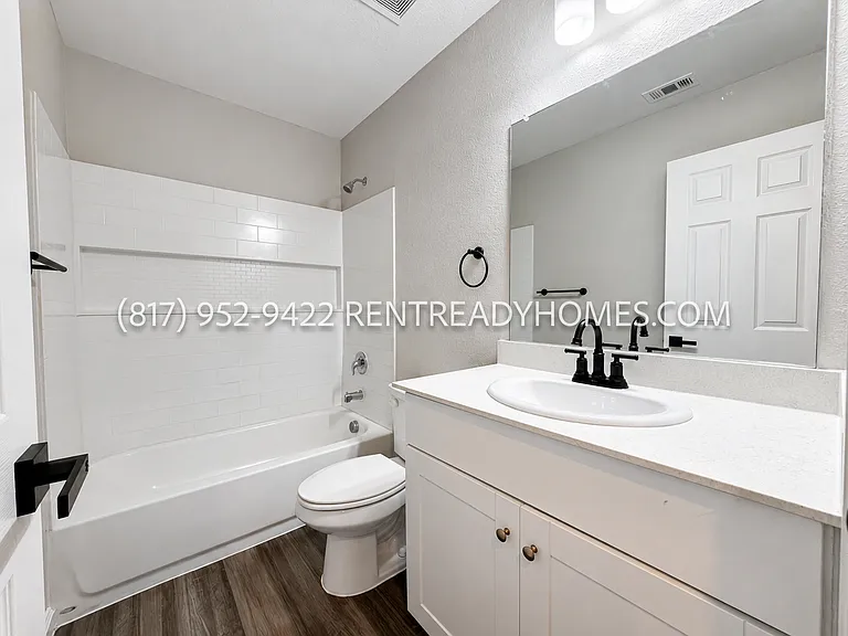 419 Covington Cv — Photo 17