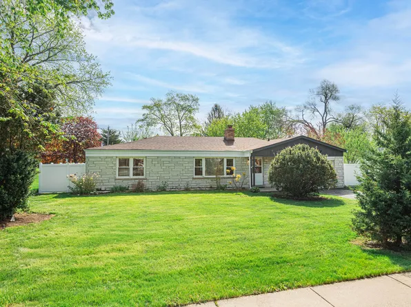 2307 N Arlington Heights Rd, Arlington Heights, IL 60004