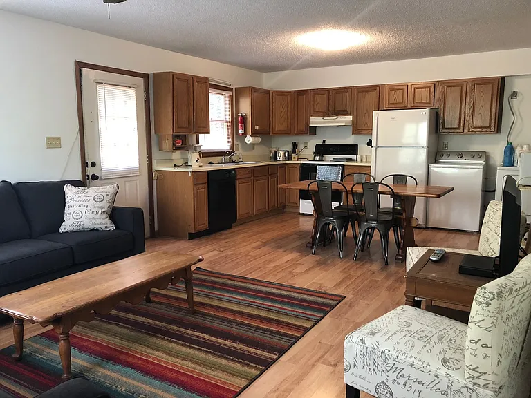 341 Yale Rd — Photo 24