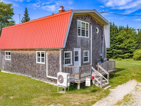 5494 Highway 3, East Jordan, NS B0T 1J0