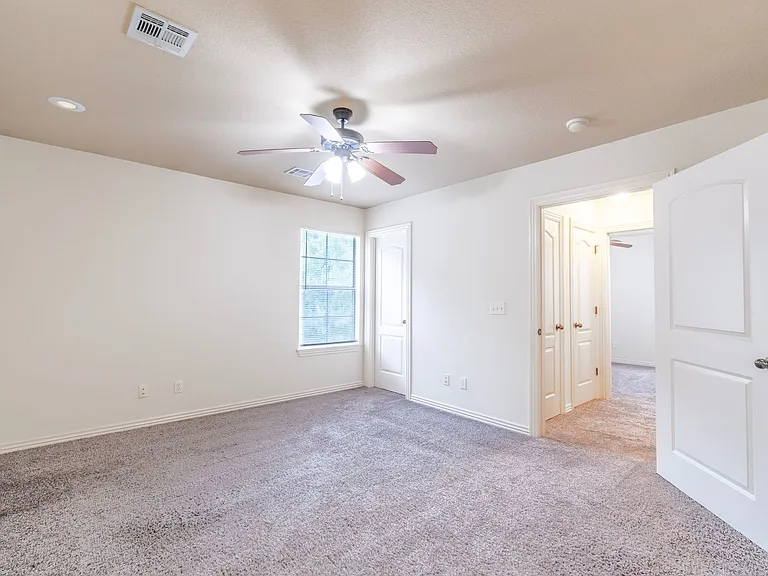 2625 N Arroyo Ave #4 — Photo 10