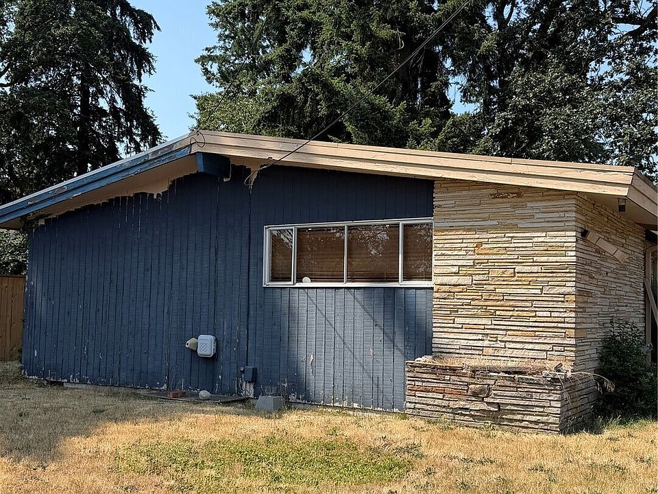 2nd image of 3005 Sylvia Boulevard S