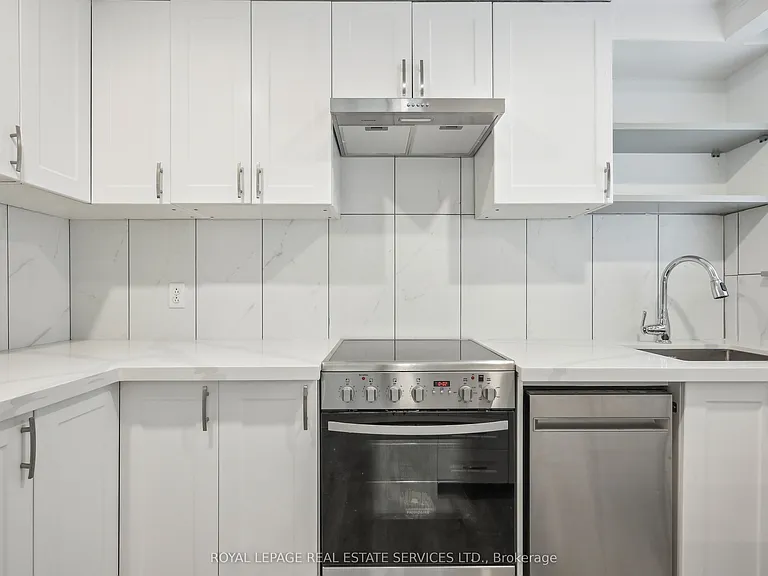 18 33rd St #5 — Photo 12