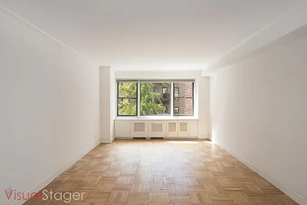 Sold by Maxwell Jacobs | media 2