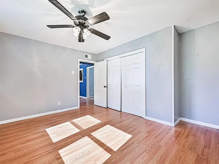 1007 Plum St — Photo 14