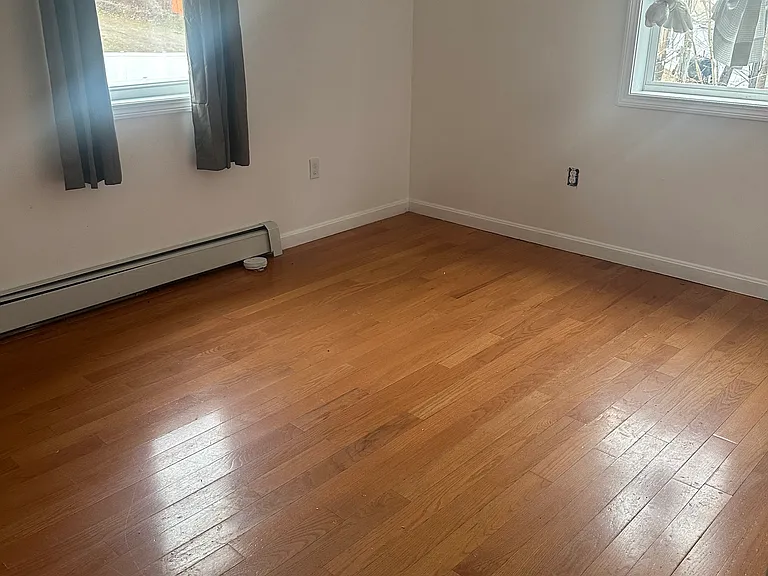 115-117 Stone St #1 — Photo 5