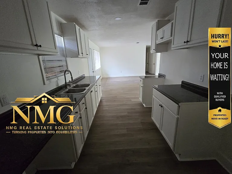 3084 Fleetwood Dr — Photo 4
