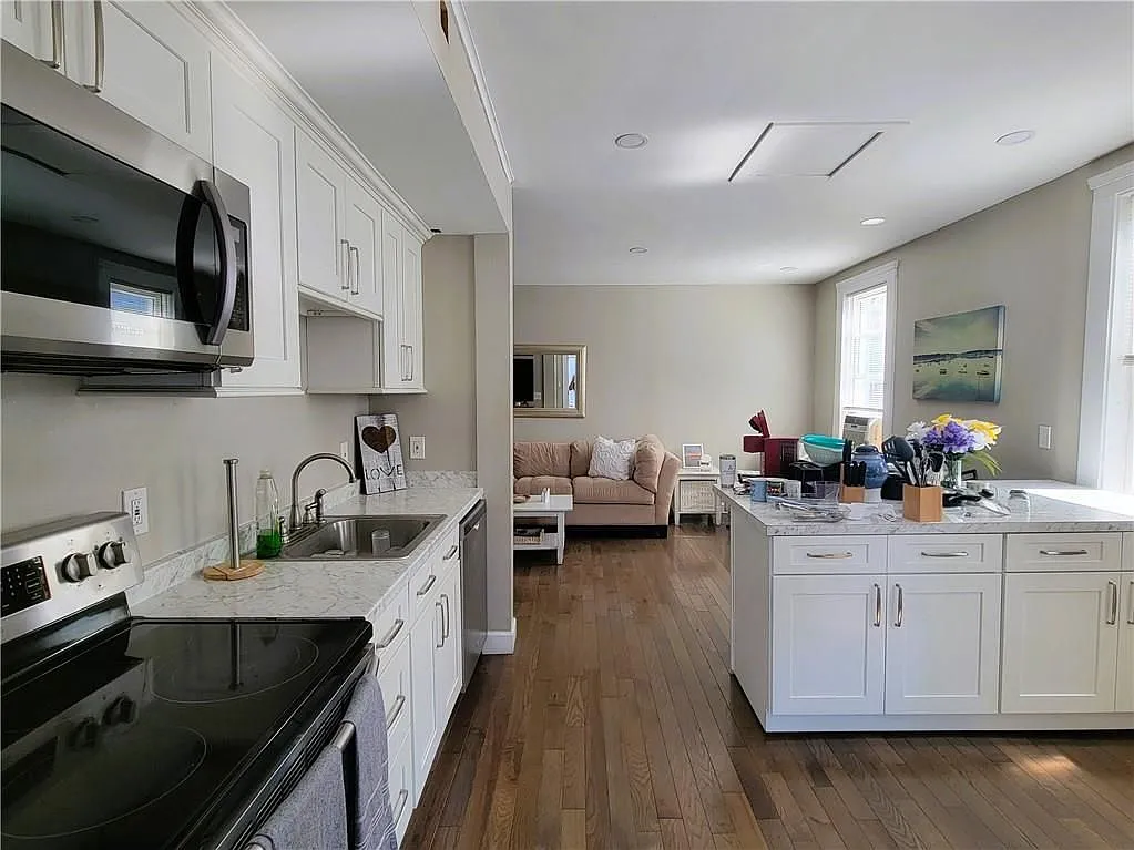 2 bed, 1.0 bath, 800 sqft, $2,750 — Photo 4