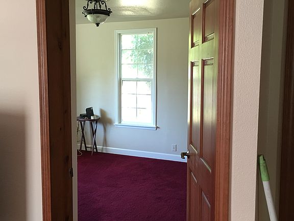 5th image of 1127 Hobson St