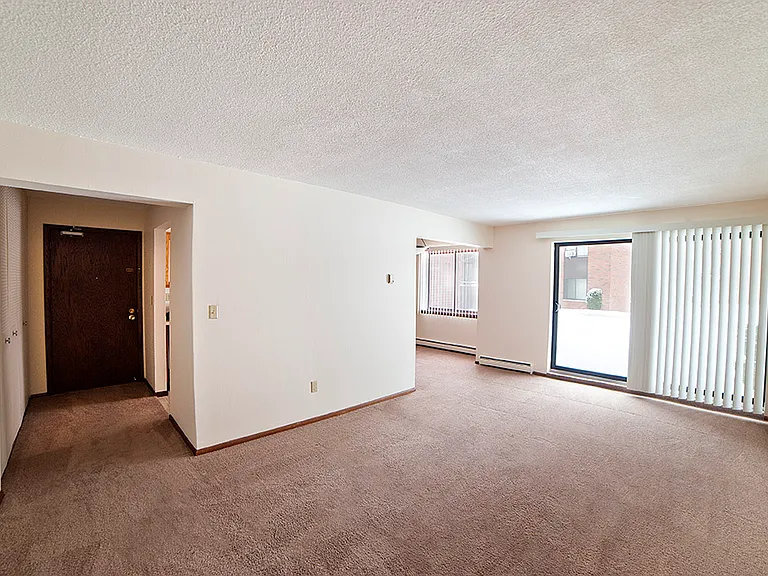 Highland Village Apartments — Photo 4