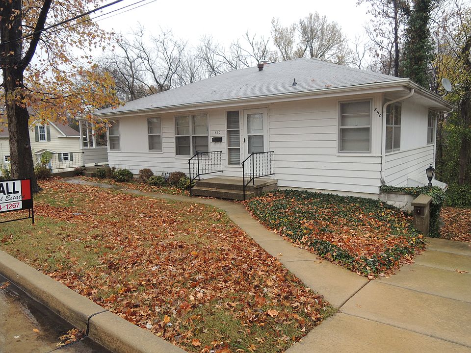 1st image of 850 N Elm St